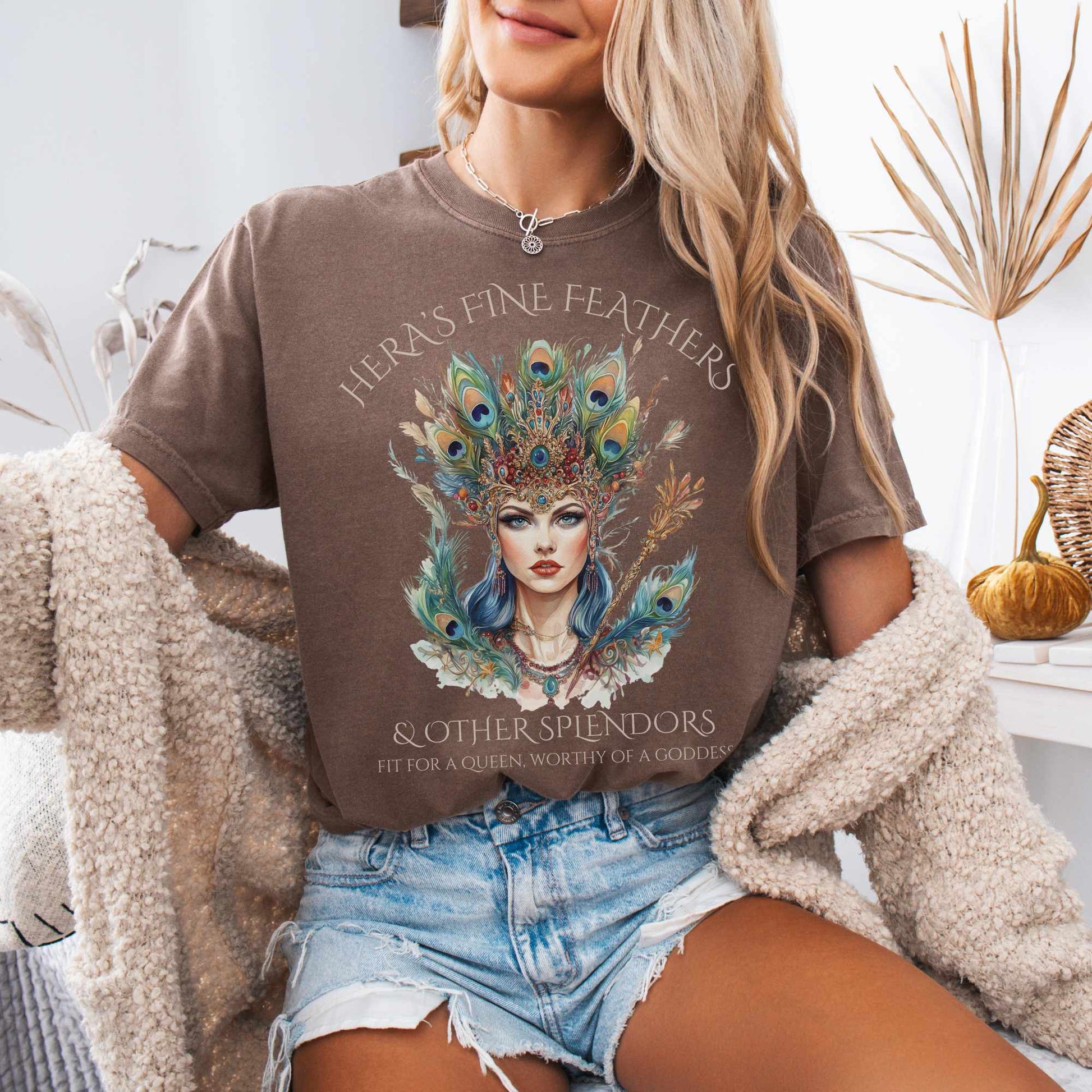 T-Shirt Hera's Fine Feathers & Other Splendors Tee The Mystic Eden