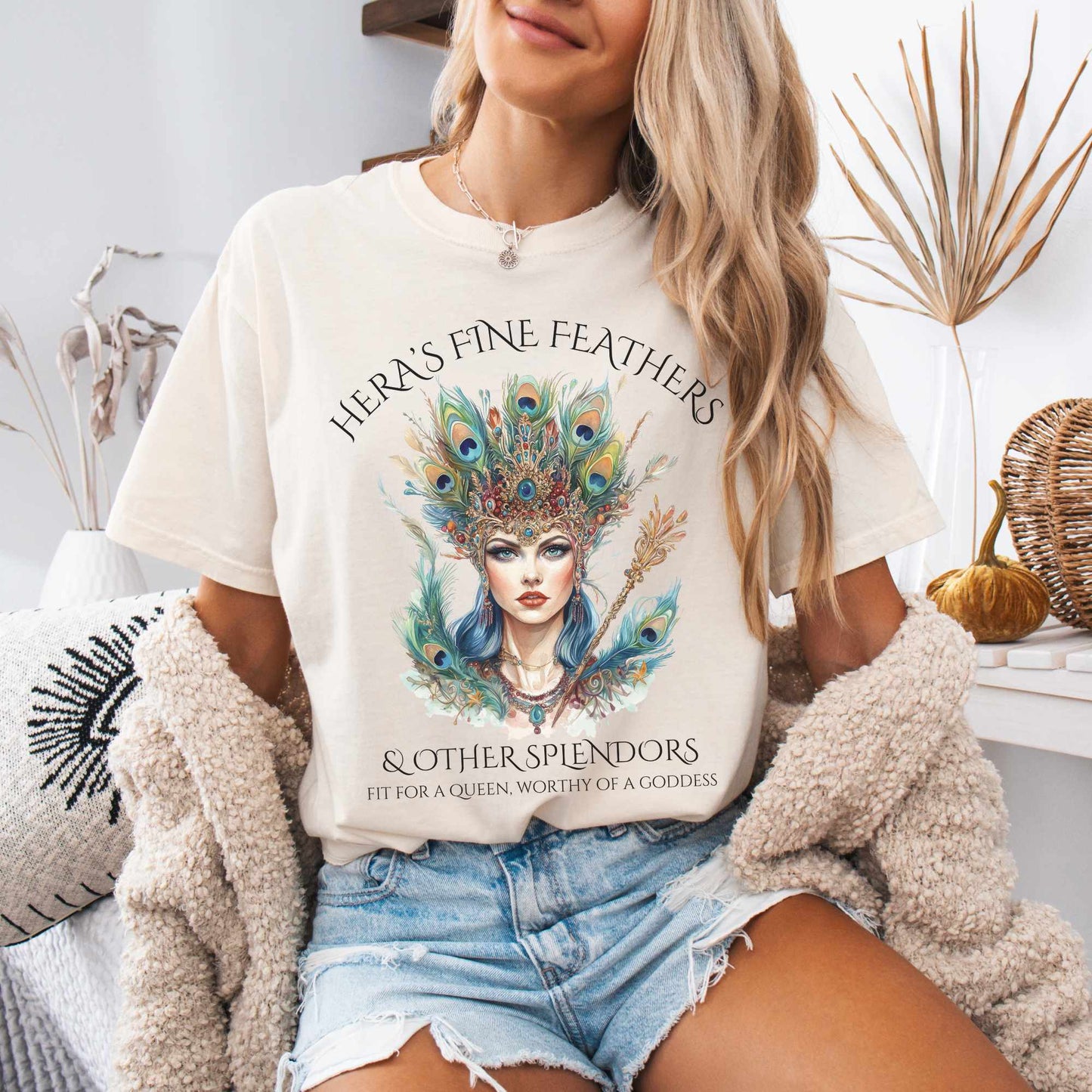T-Shirt Hera's Fine Feathers & Other Splendors Tee The Mystic Eden