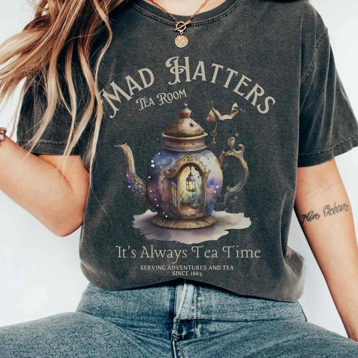 T-Shirt It's Alway's Tea Time - Mad Hatters Tea Room Shirt The Mystic Eden