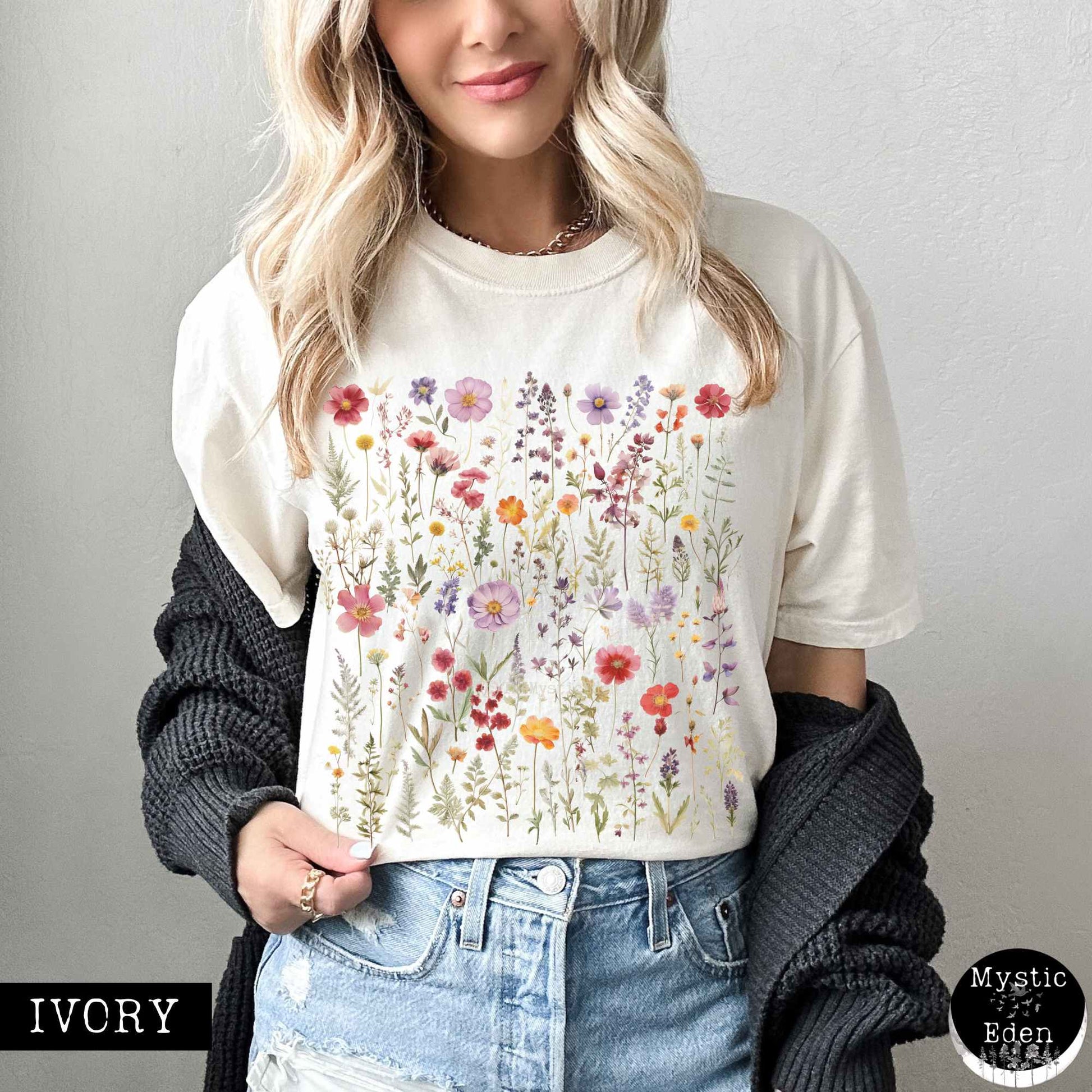 T-Shirt Ivory / S Vintage Cottagecore Pressed Flowers T-shirt The Mystic Eden
