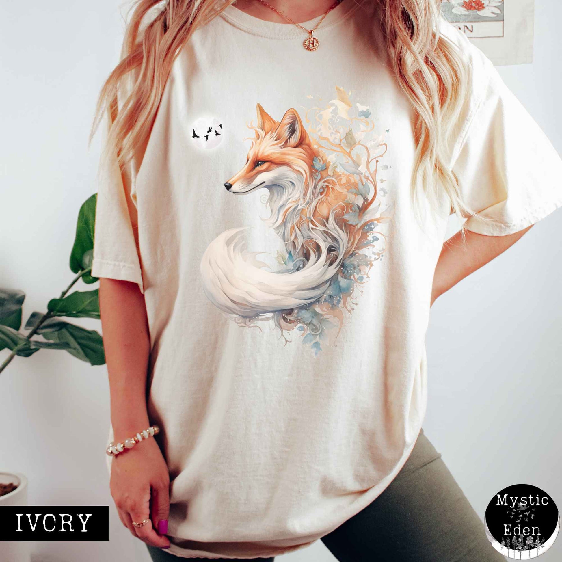 T-Shirt Ivory / S Whimsical fox shirt The Mystic Eden