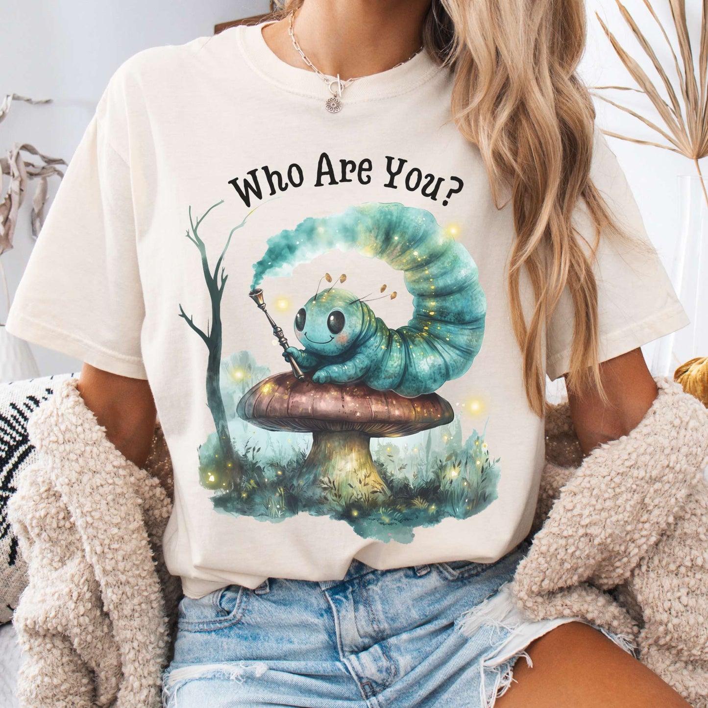 T-Shirt Ivory / S Who Are You Caterpillar Shirt - Alice's Adventures in Wonderland The Mystic Eden