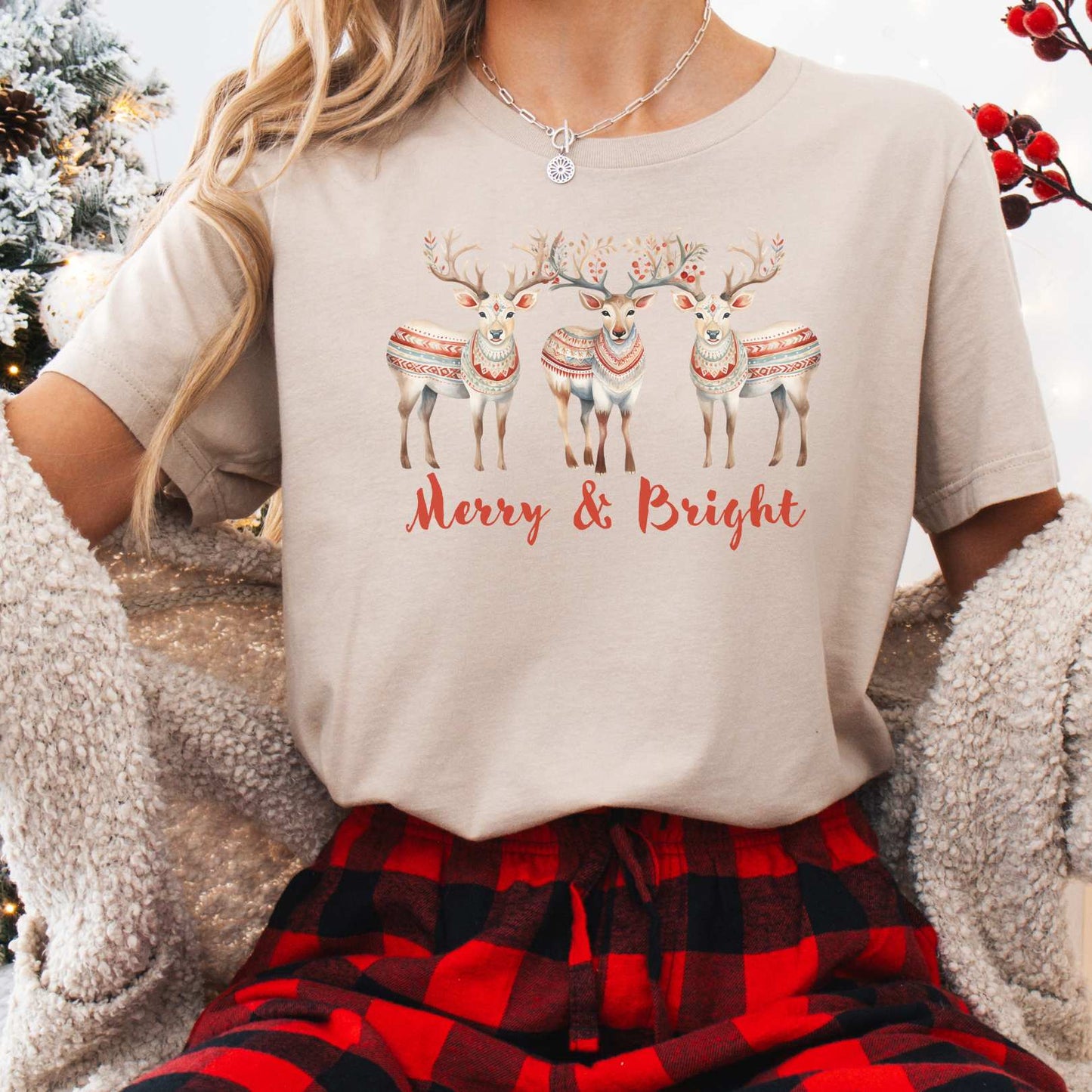 T-Shirt Merry and Bright Reindeer Christmas Tee The Mystic Eden