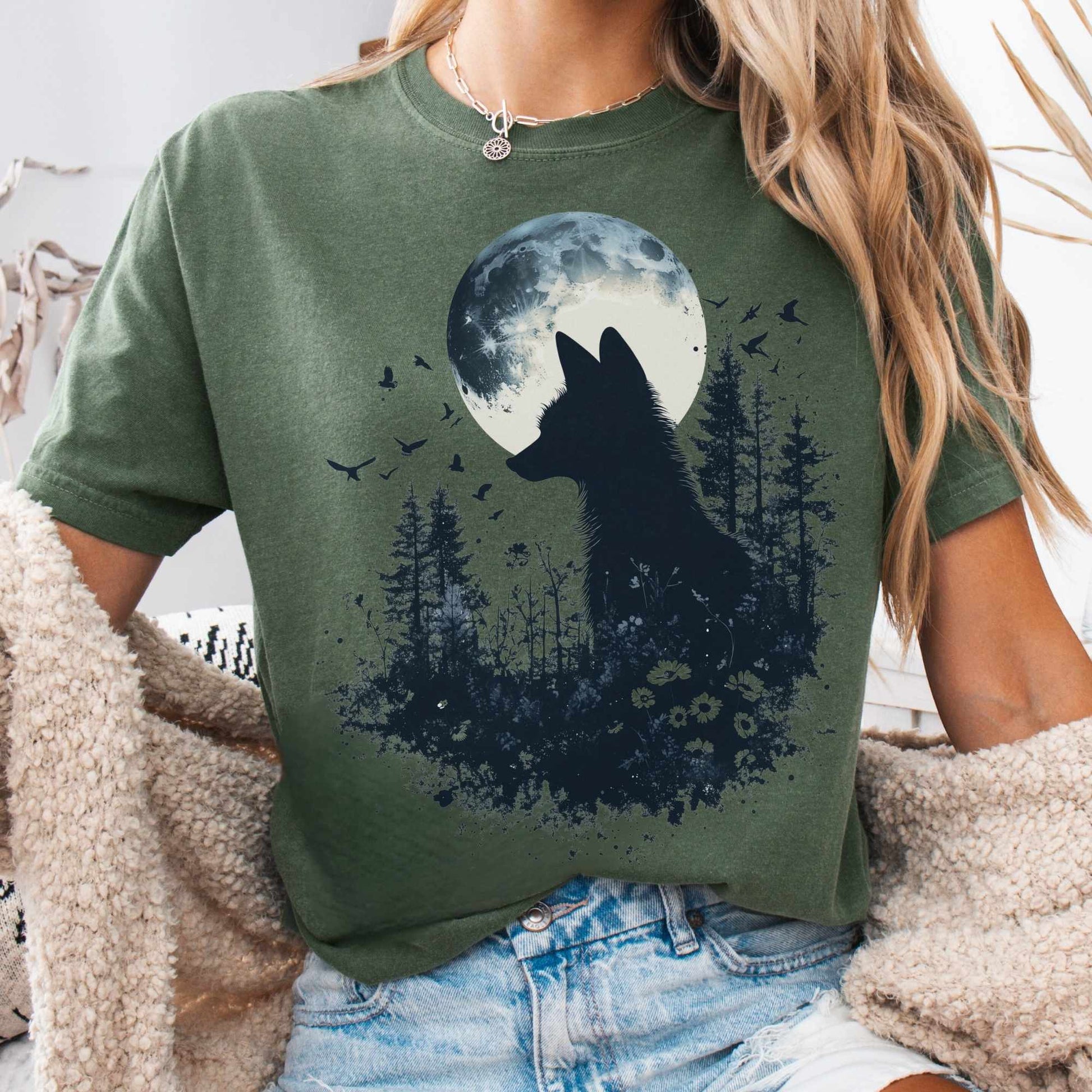 T-Shirt Moss / S Black Silhouette Moonlit Fox Shirt The Mystic Eden
