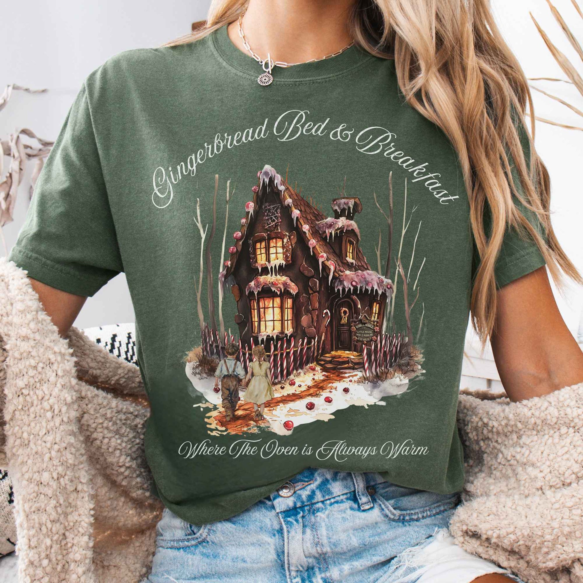 T-Shirt Moss / S Gingerbread Bed & Breakfast Fairytale Shirt Halloween Shirt The Mystic Eden