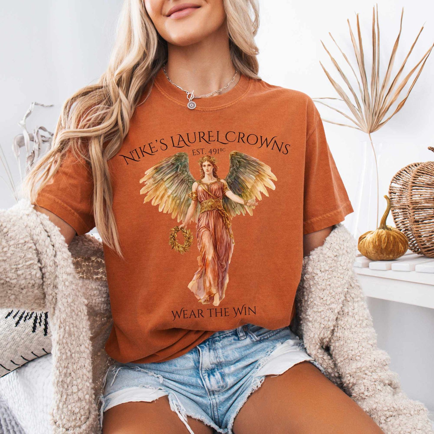T-Shirt Nike's Laurel Crowns Tee The Mystic Eden