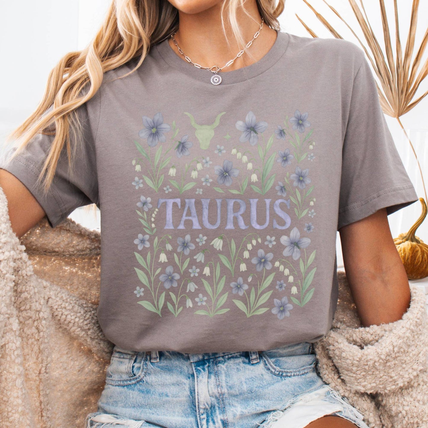 T-Shirt Pebble Brown / S Taurus Bella T-Shirt – Retro Floral Zodiac Tee The Mystic Eden