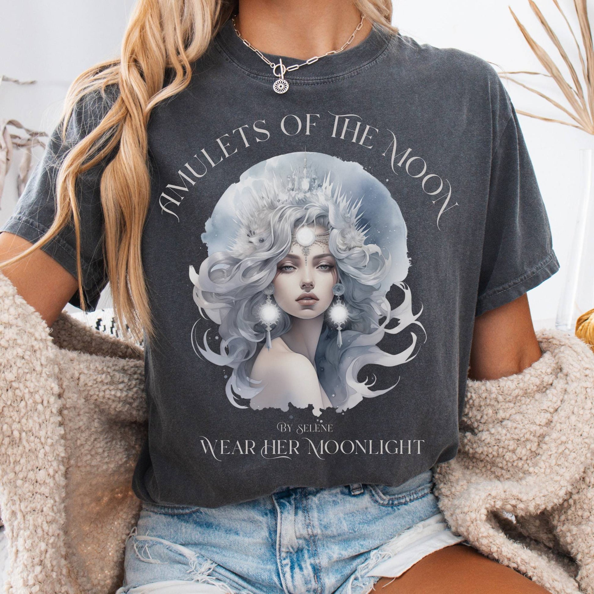 T-Shirt Pepper / S Amulets of the Moon T-Shirt β Celestial Goddess Tee The Mystic Eden