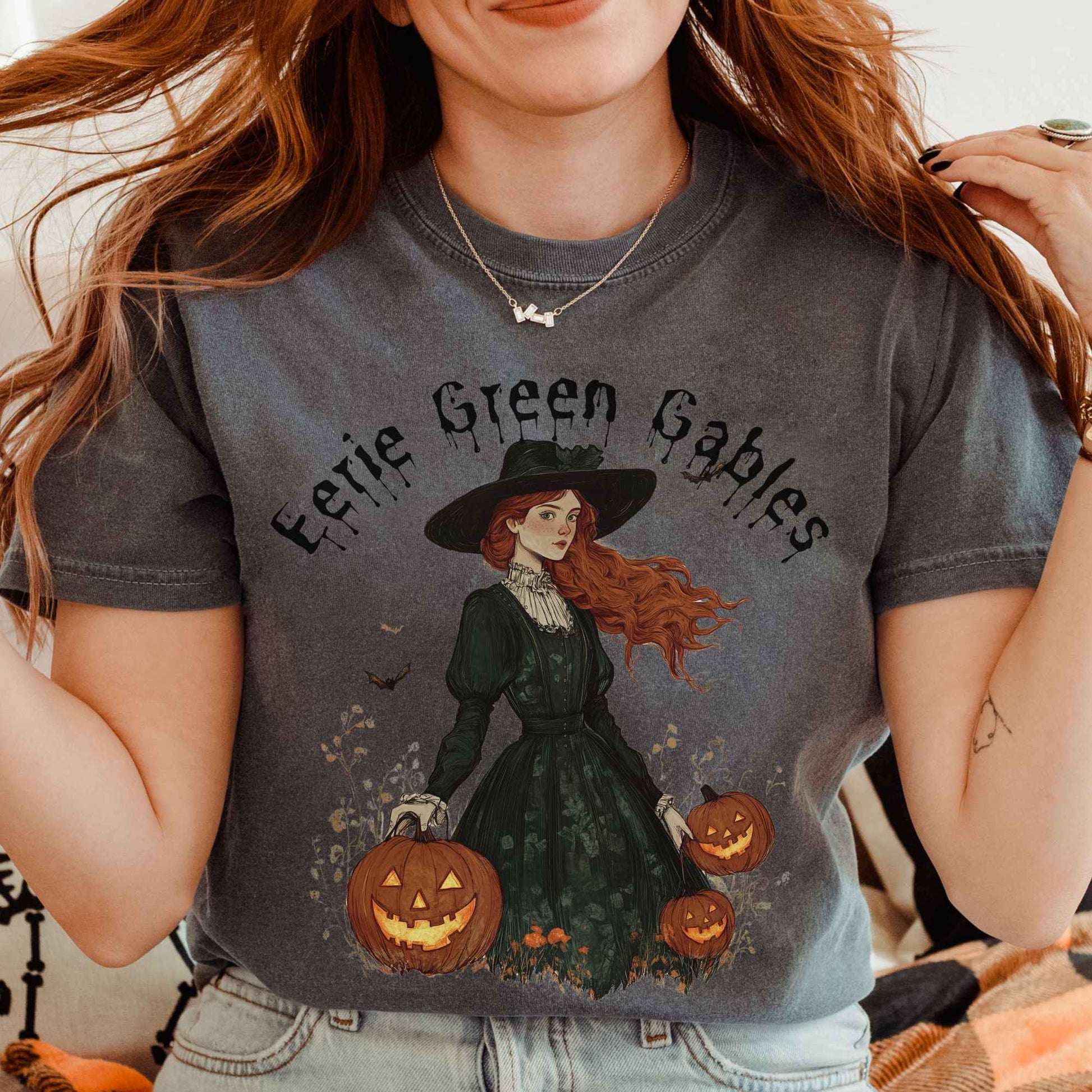 T-Shirt Pepper / S Eerie Green Gables Halloween Shirt The Mystic Eden