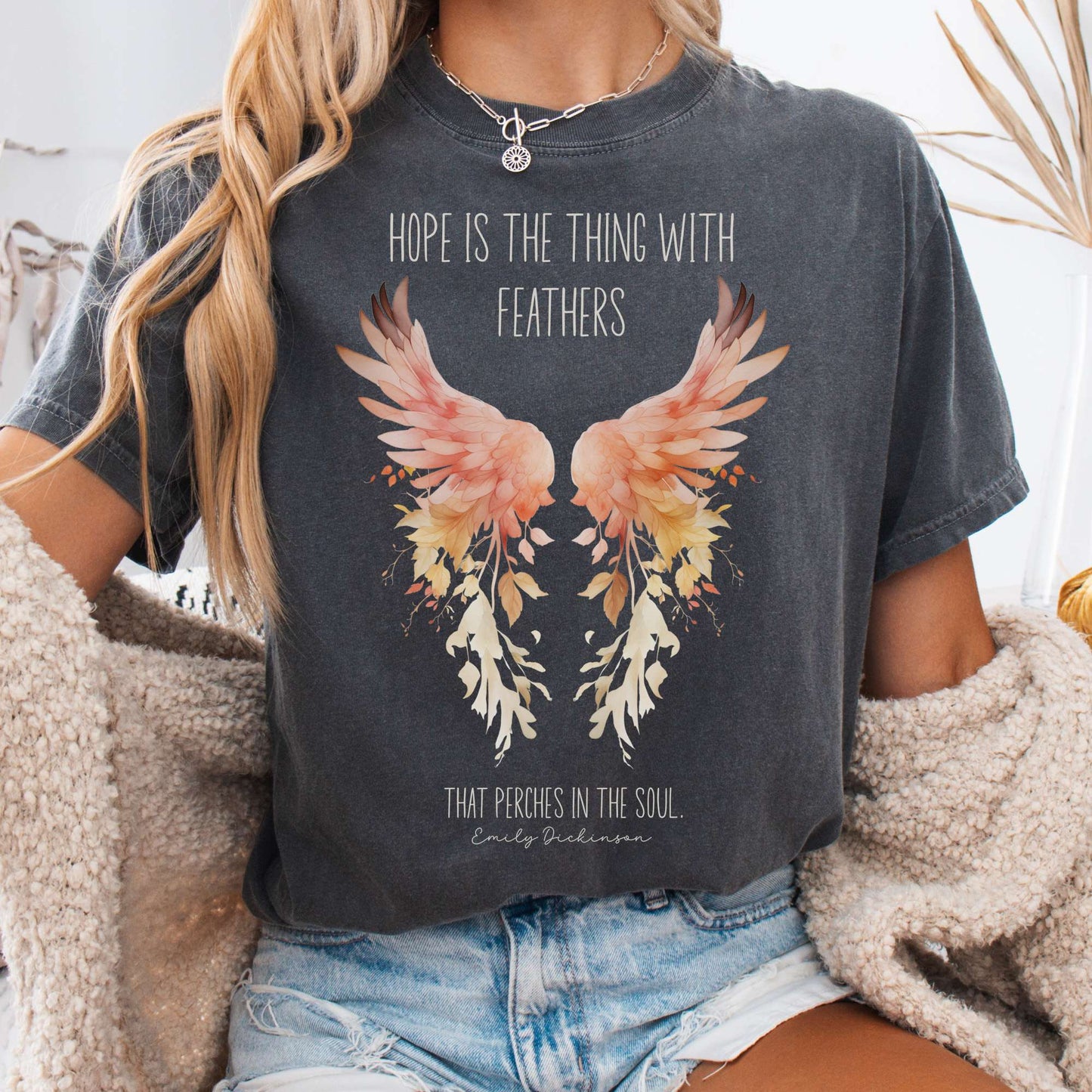T-Shirt Pepper / S Hope is the Thing With Feathers Emily Dickinson T-Shirt – Literary Wings Tee The Mystic Eden