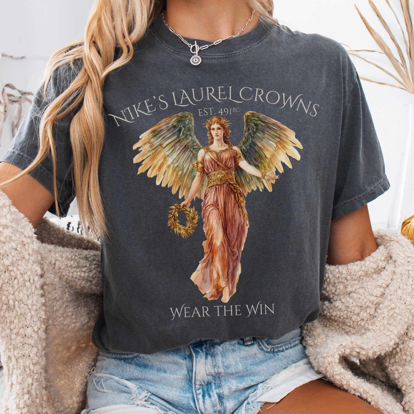 T-Shirt Pepper / S Nike's Laurel Crowns Tee The Mystic Eden