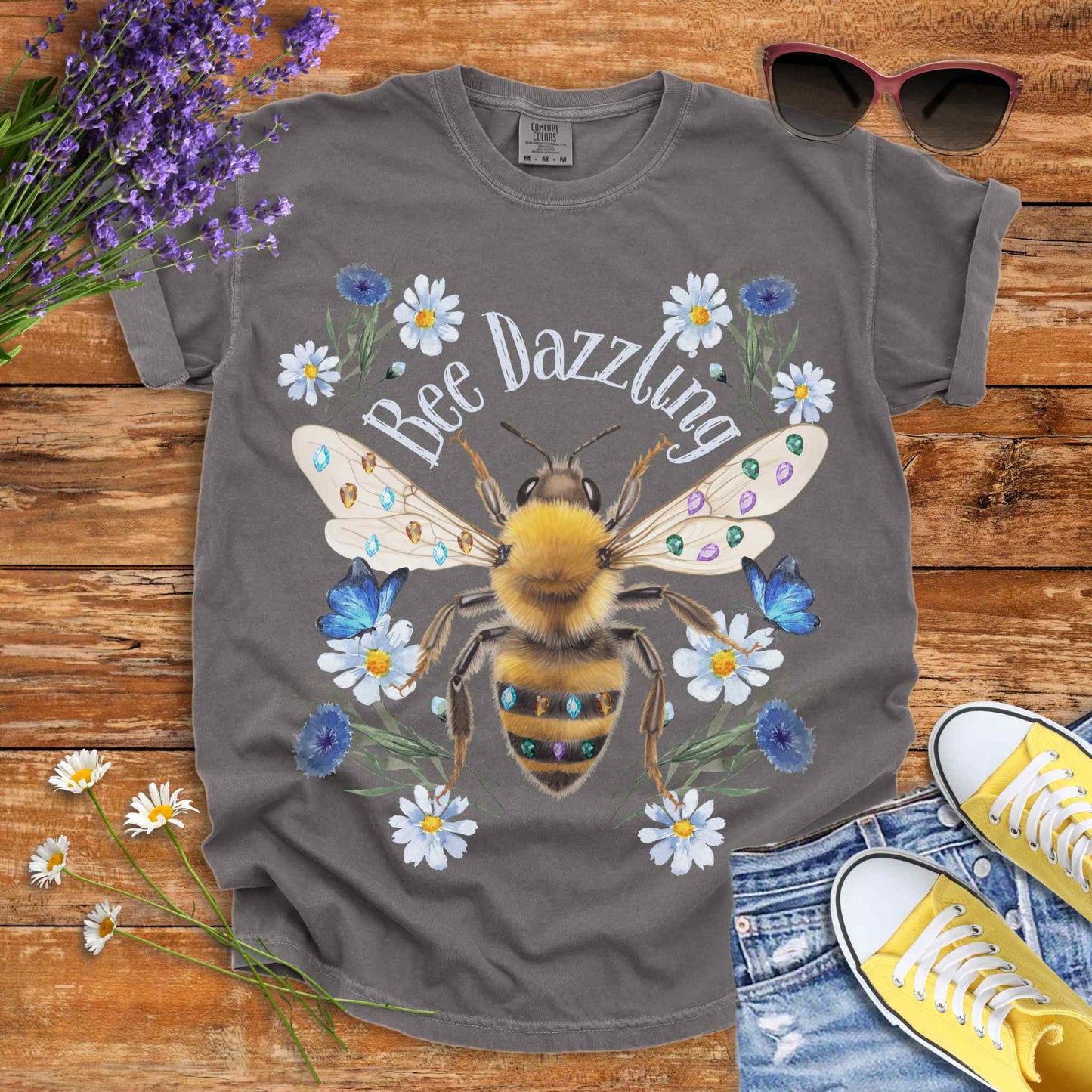T-Shirt Pepper / S Vintage Bee Dazzling T-Shirt The Mystic Eden