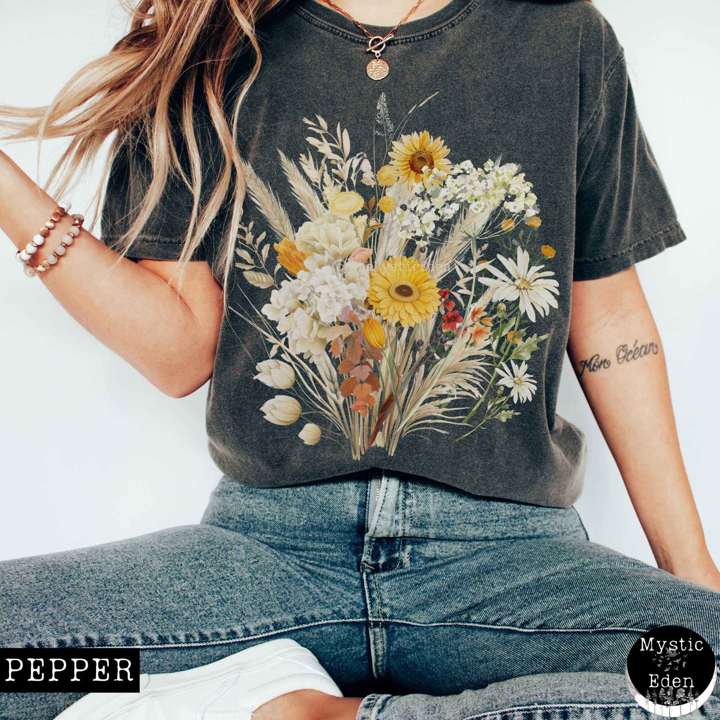 T-Shirt Pepper / S Vintage spring floral wildflowers shirt The Mystic Eden