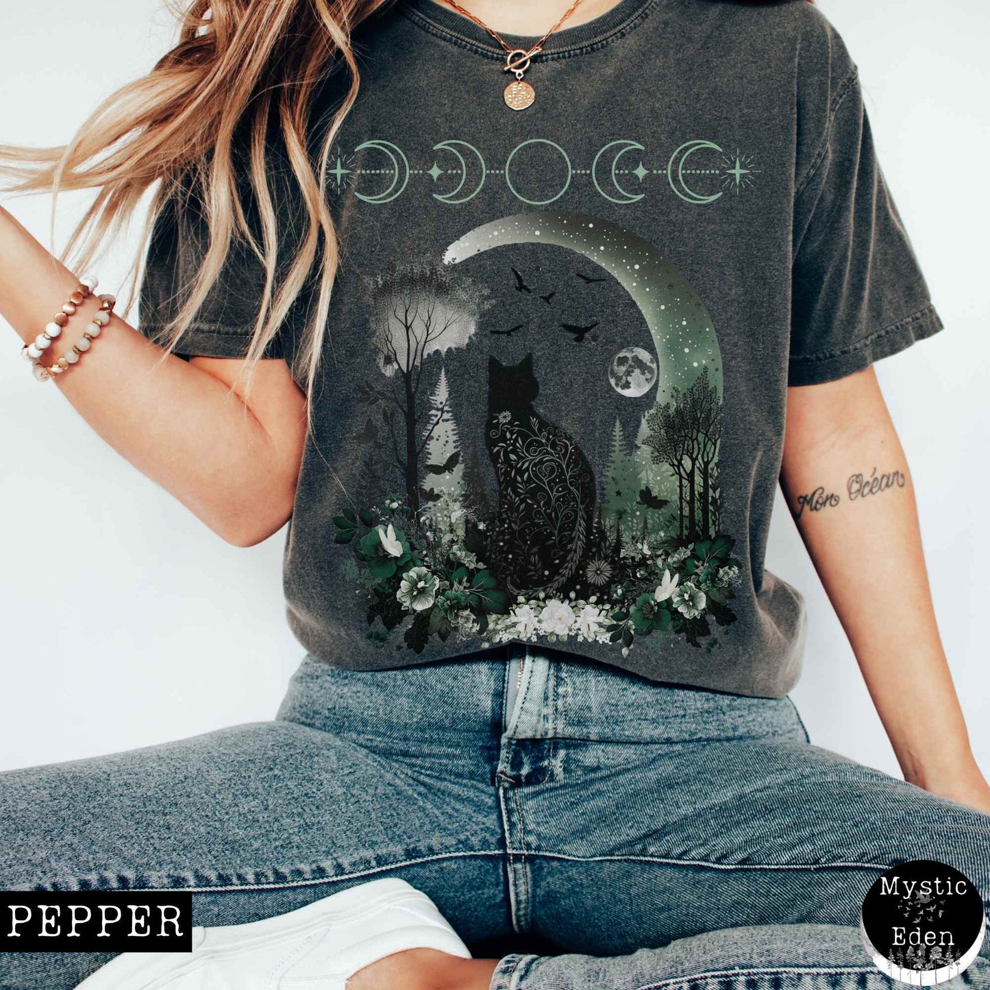 T-Shirt Pepper / S Vintage Witchy Black Cat Shirt The Mystic Eden
