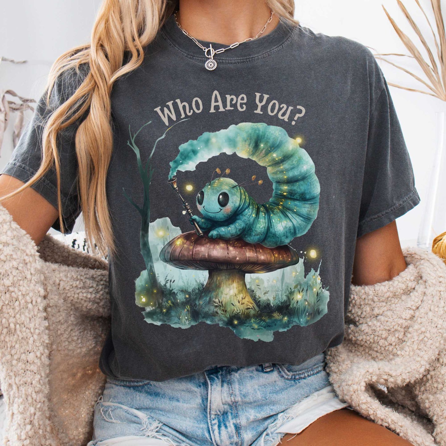 T-Shirt Pepper / S Who Are You Caterpillar Shirt - Alice's Adventures in Wonderland The Mystic Eden