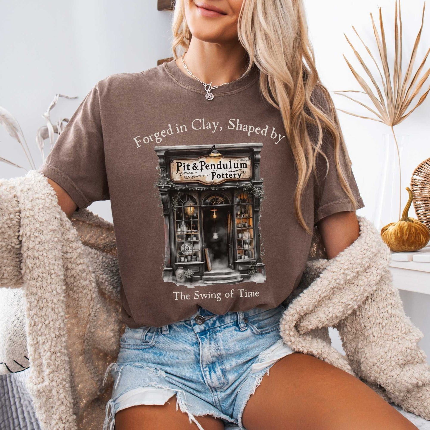 T-Shirt Pit & Pendulum Pottery Edgar Allan Poe Shirt The Mystic Eden