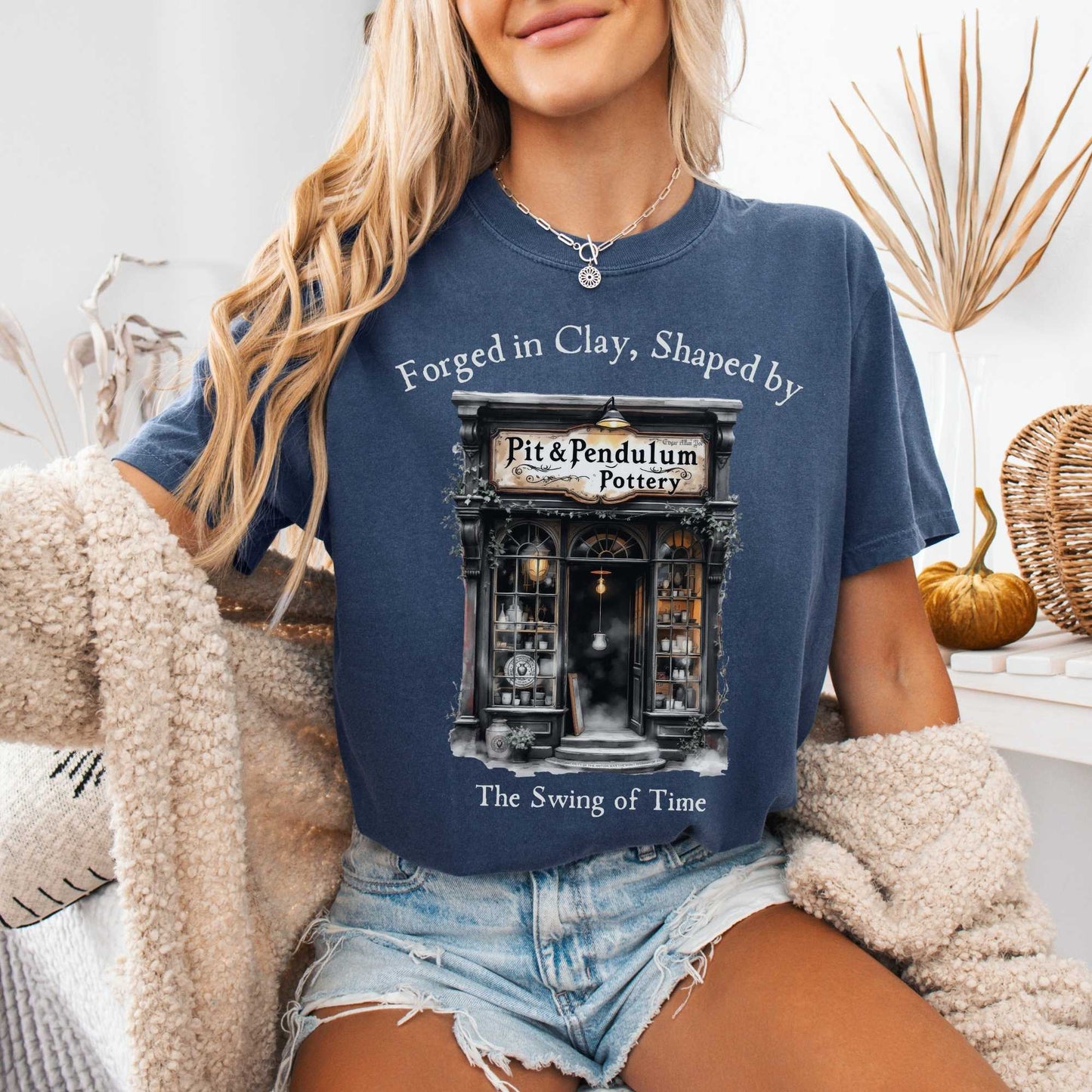 T-Shirt Pit & Pendulum Pottery Edgar Allan Poe Shirt The Mystic Eden