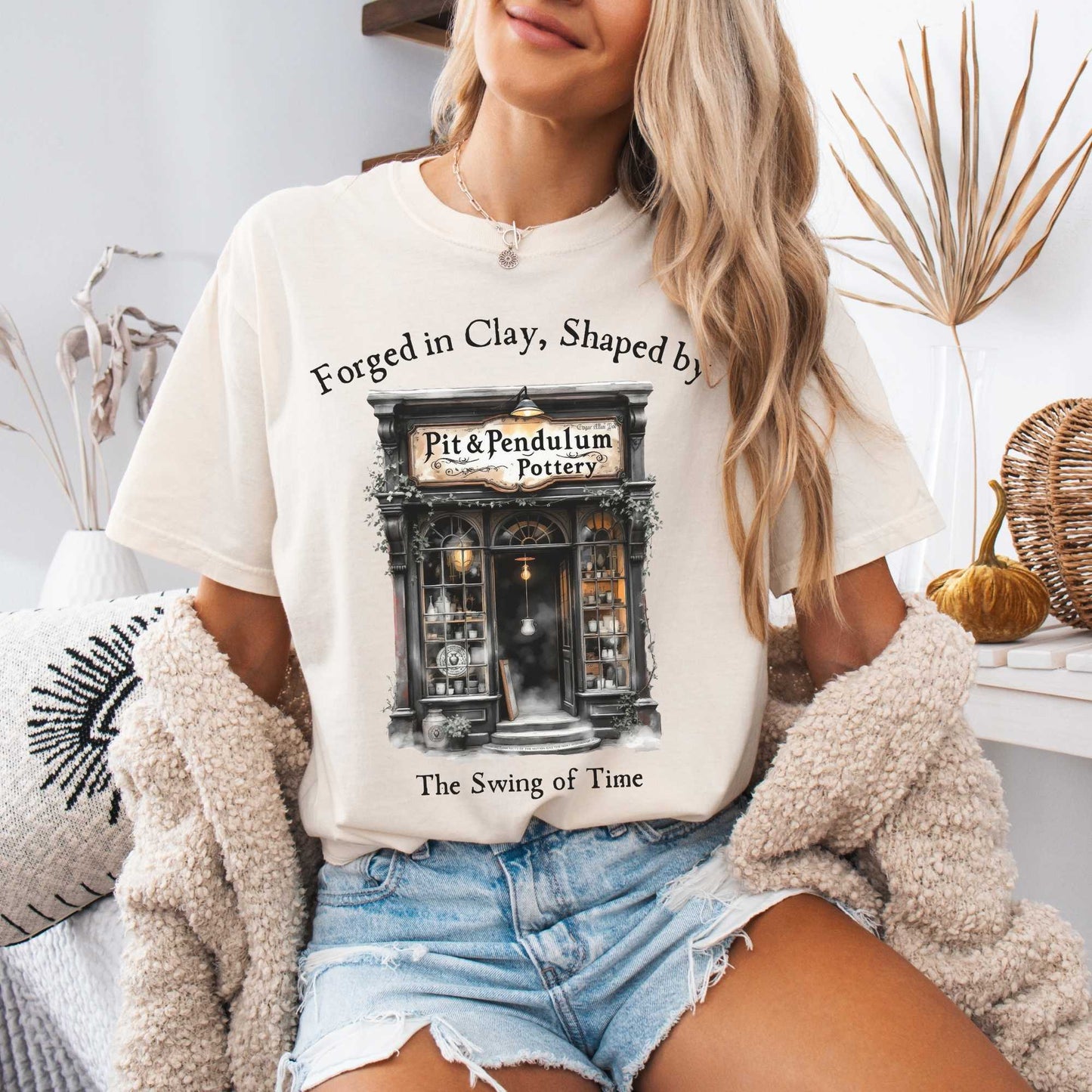 T-Shirt Pit & Pendulum Pottery Edgar Allan Poe Shirt The Mystic Eden