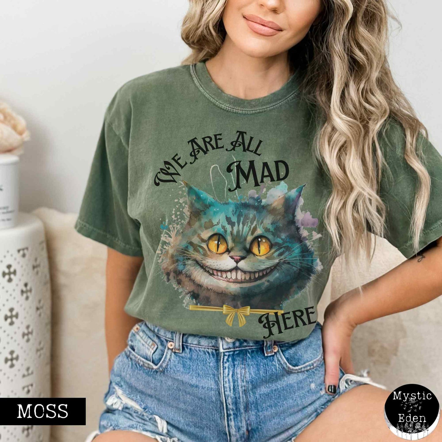 T-Shirt Vintage Cheshire Cat Alice in Wonderland T-Shirt The Mystic Eden