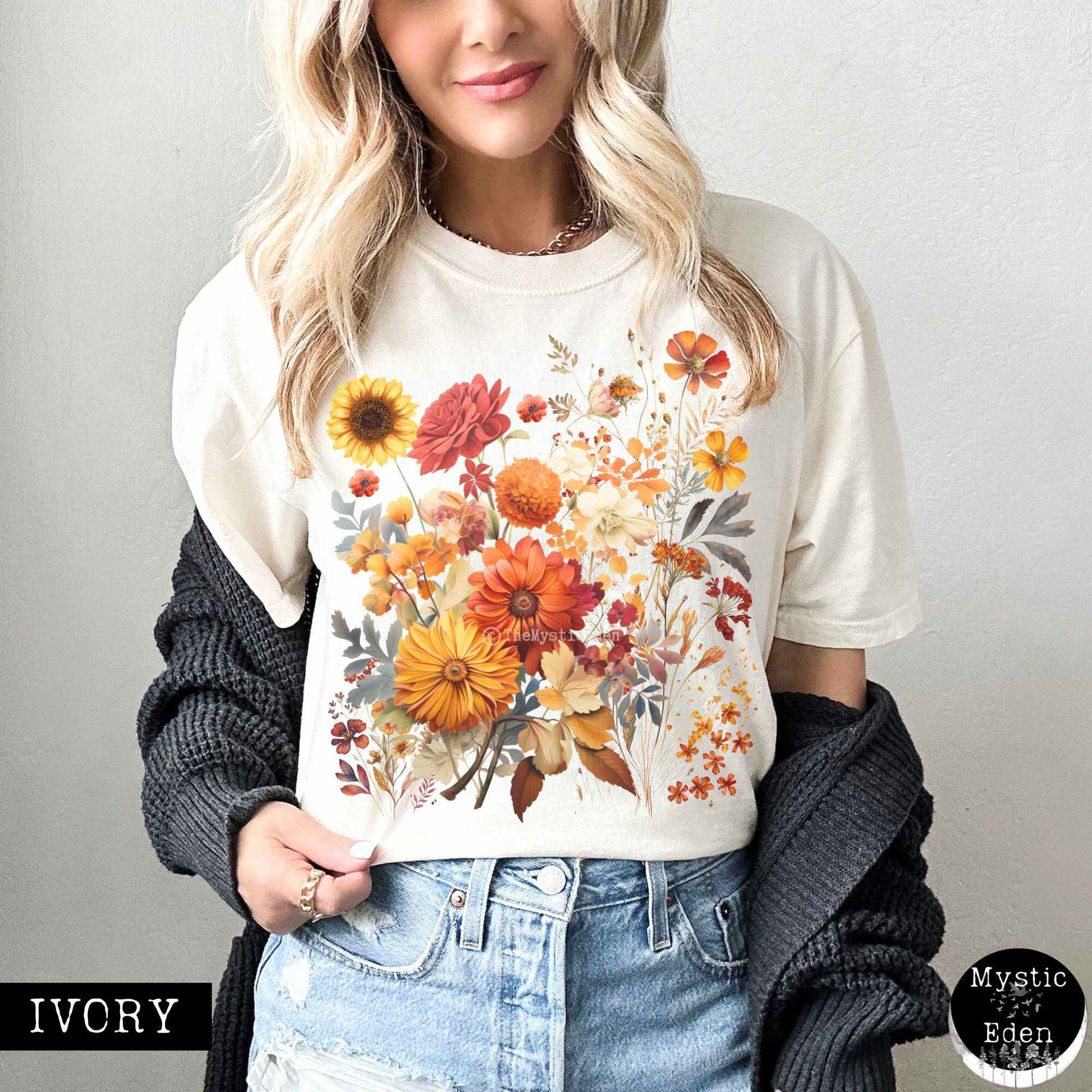 T-Shirt Vintage cottagecore fall aesthetic floral shirt The Mystic Eden