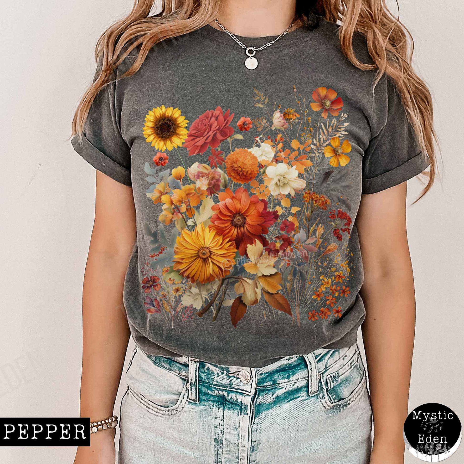 T-Shirt Vintage cottagecore fall aesthetic floral shirt The Mystic Eden