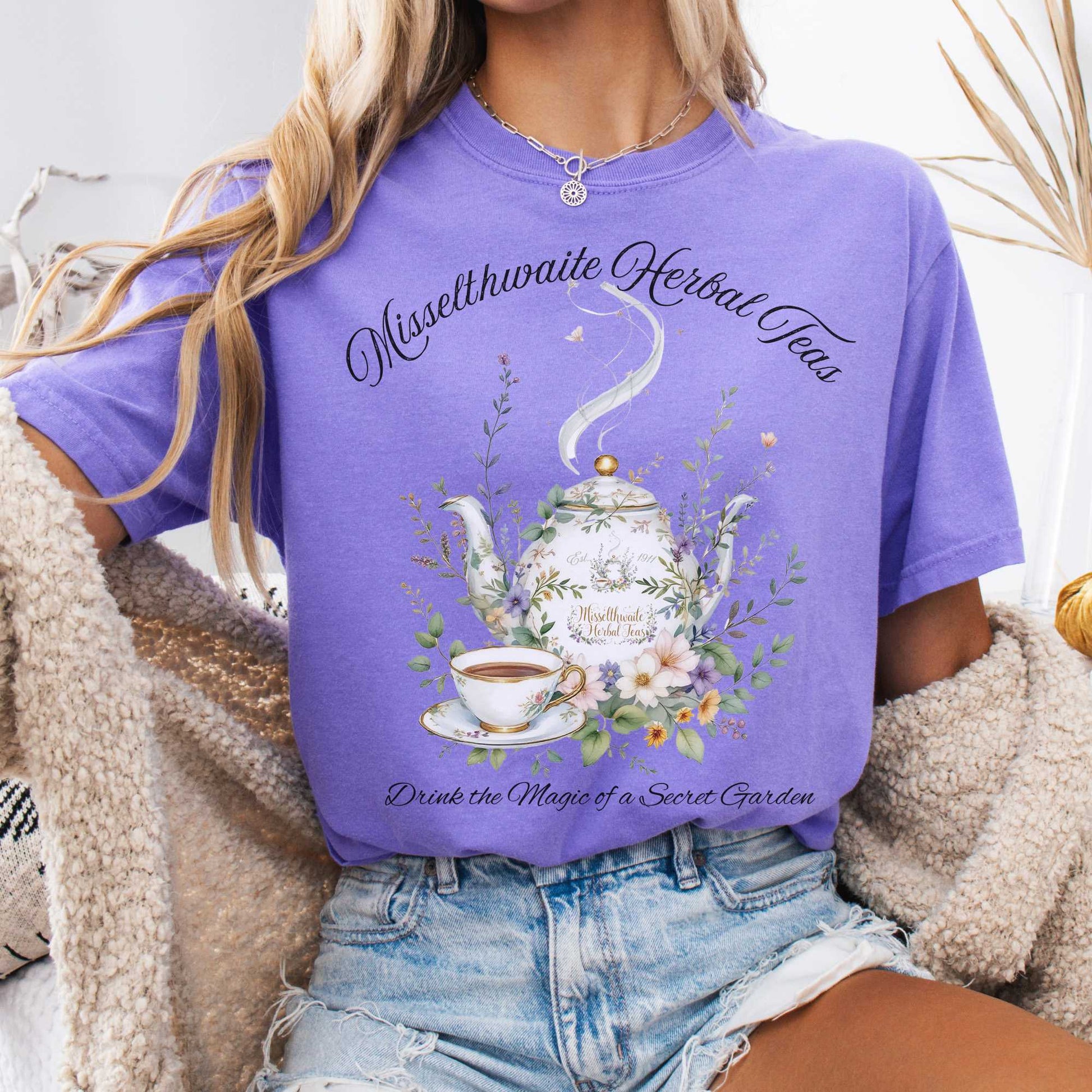 T-Shirt Violet / S Misselthwaite Herbal Teas - The Secret Garden Tee The Mystic Eden