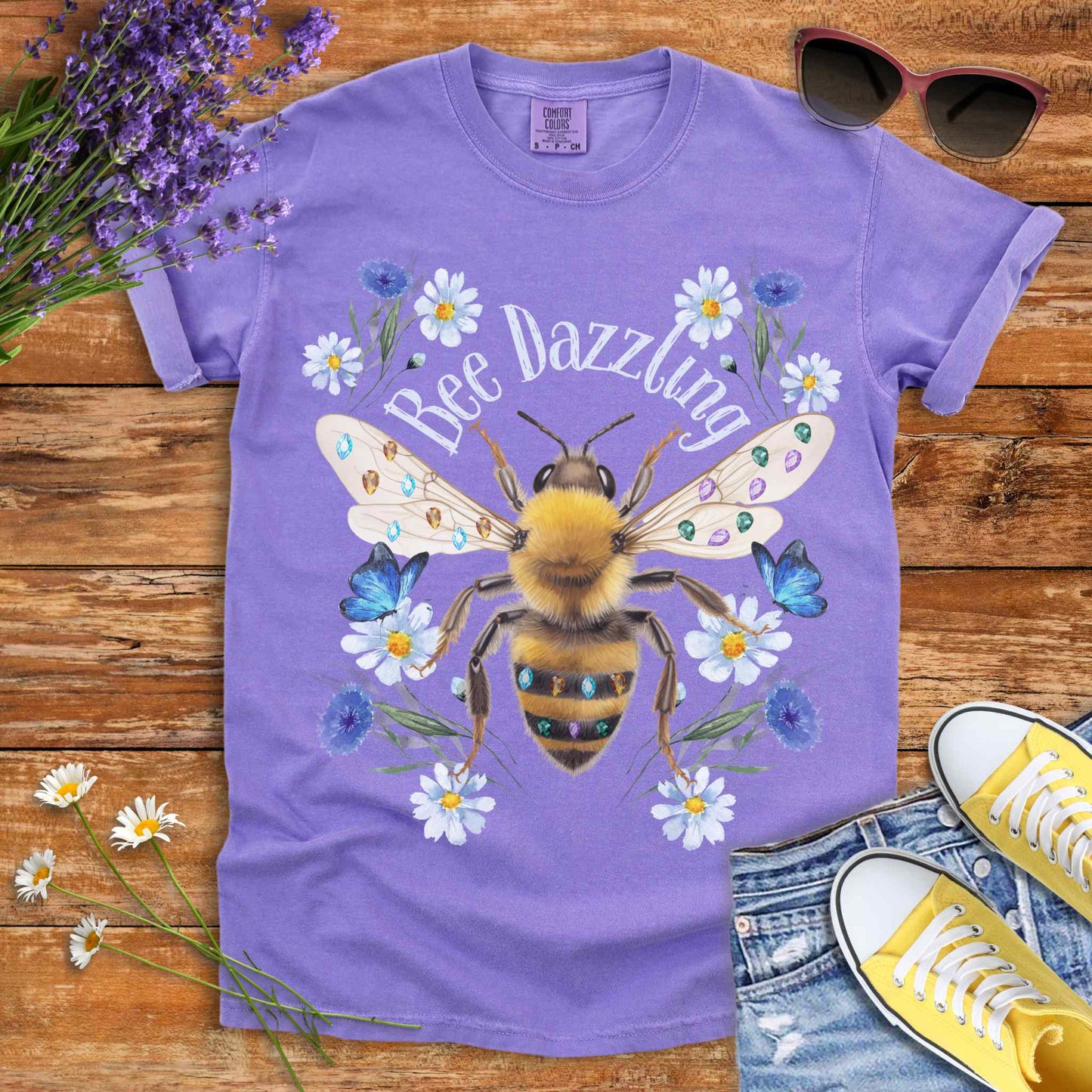 T-Shirt Violet / S Vintage Bee Dazzling T-Shirt The Mystic Eden