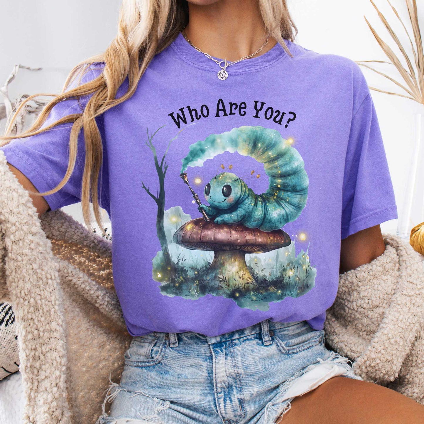T-Shirt Violet / S Who Are You Caterpillar Shirt - Alice's Adventures in Wonderland The Mystic Eden