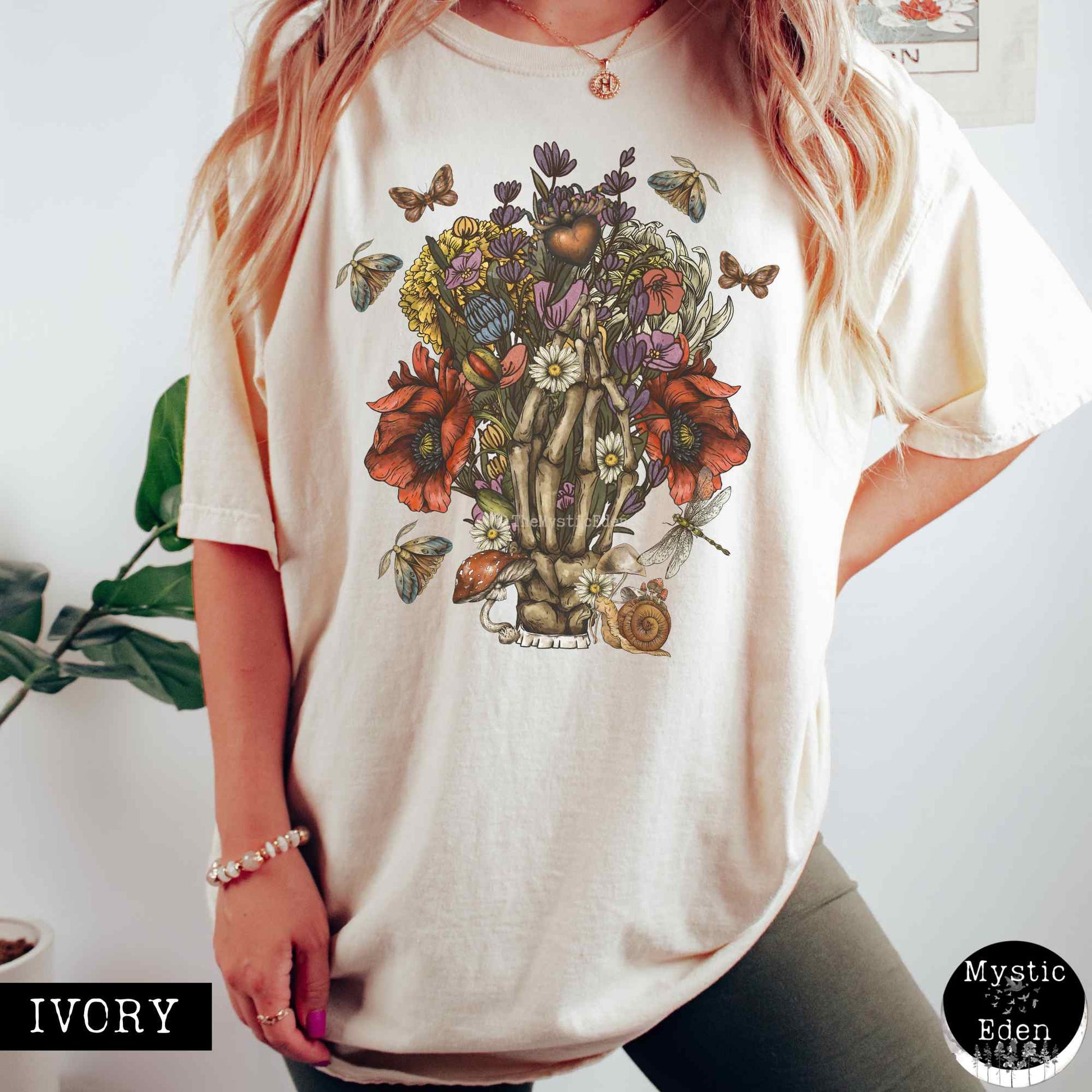 T-Shirt Witchy goblincore shirt The Mystic Eden
