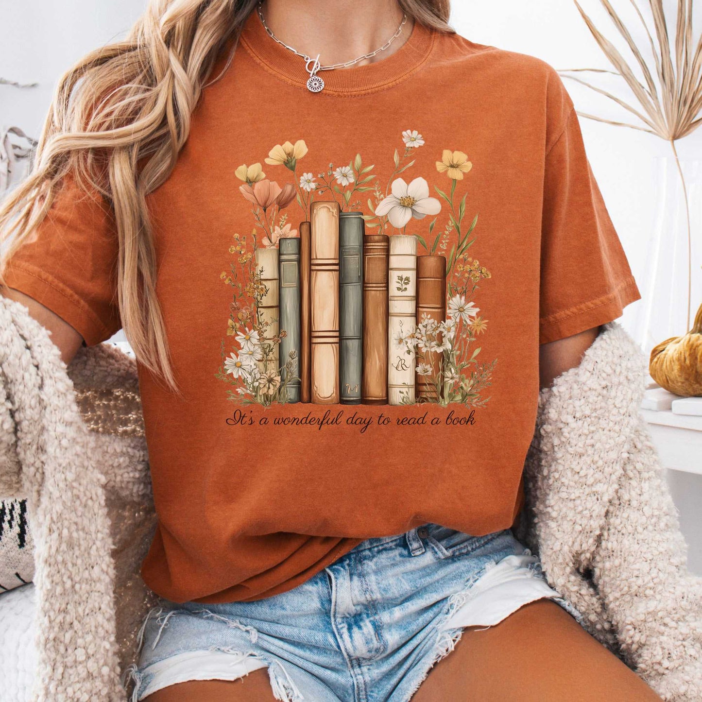 T-Shirt Yam / S It's A Wonderful Day To Read A Book Shirt The Mystic Eden