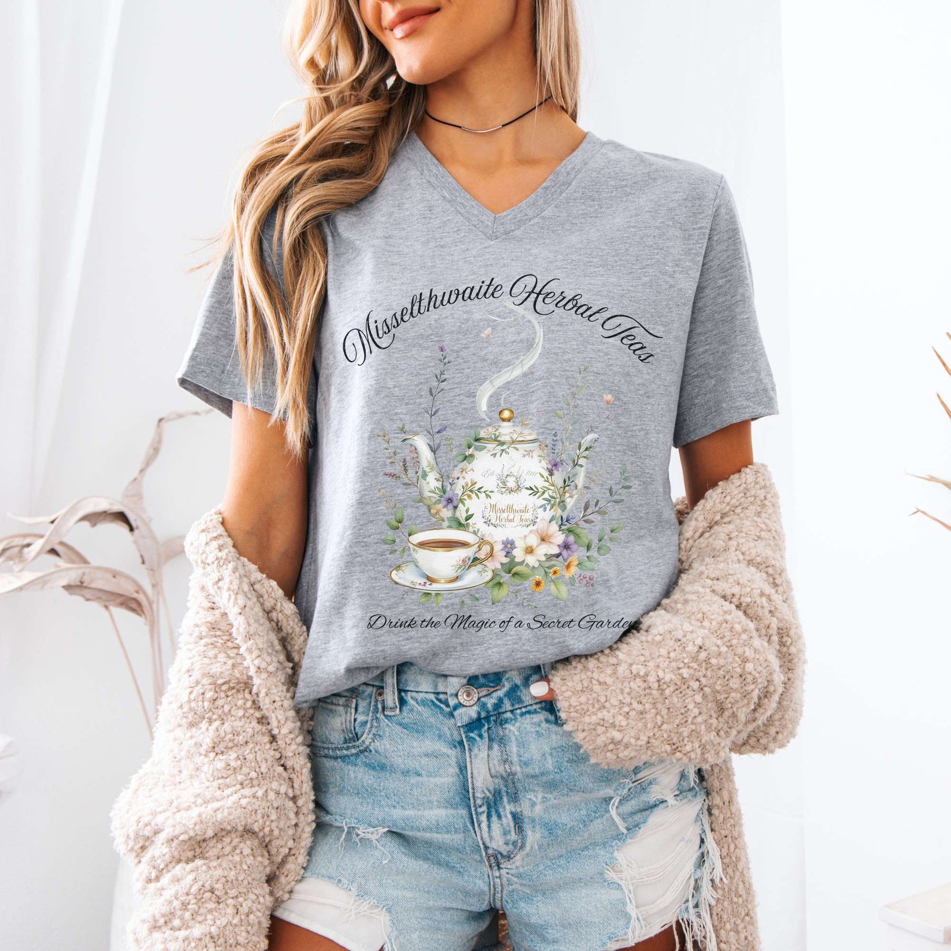 V-neck Misslethwaite Herbal Tea The Secret Garden V-Neck Tee The Mystic Eden