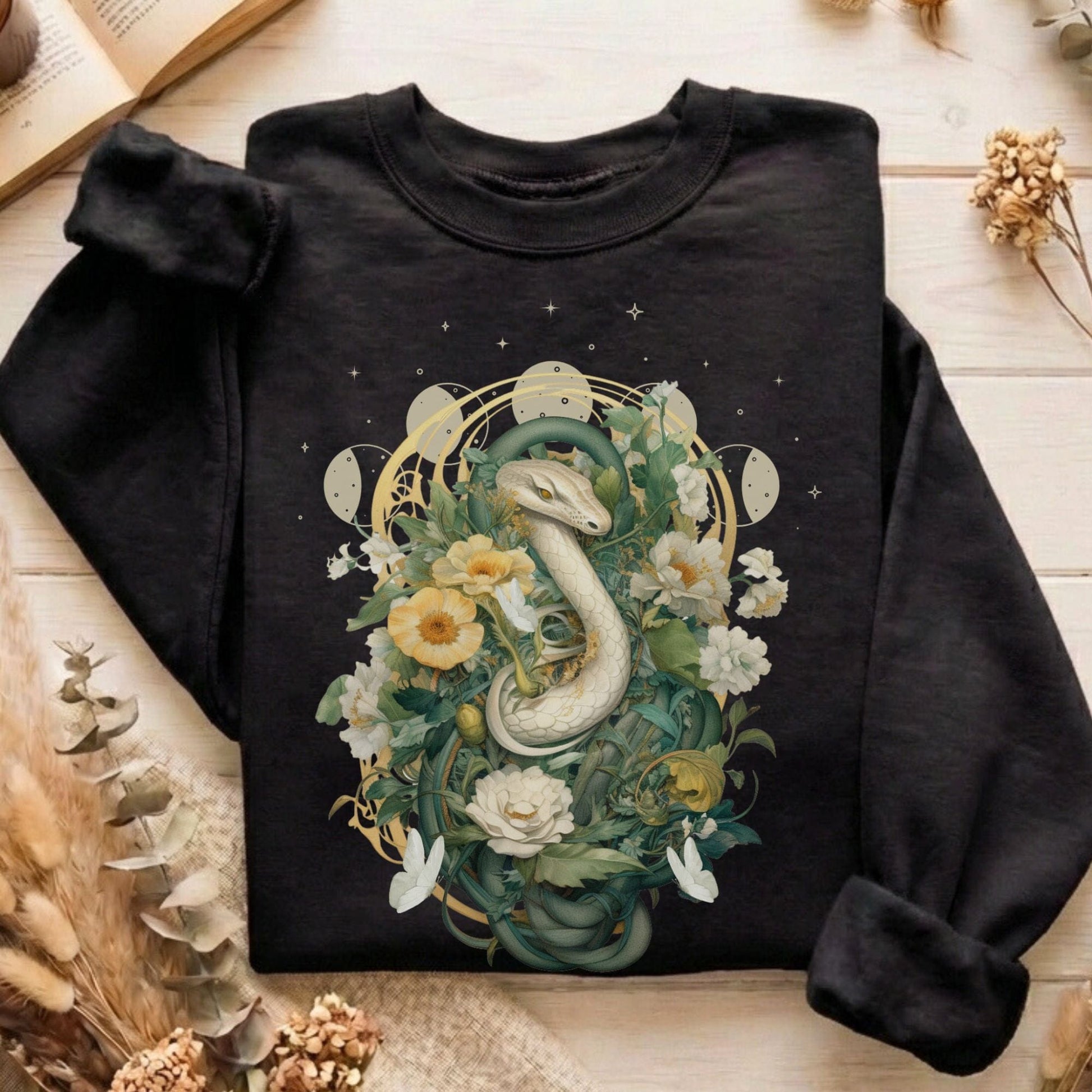 Sweatshirt Black / S Design 45 Sweatshirt The Mystic Eden