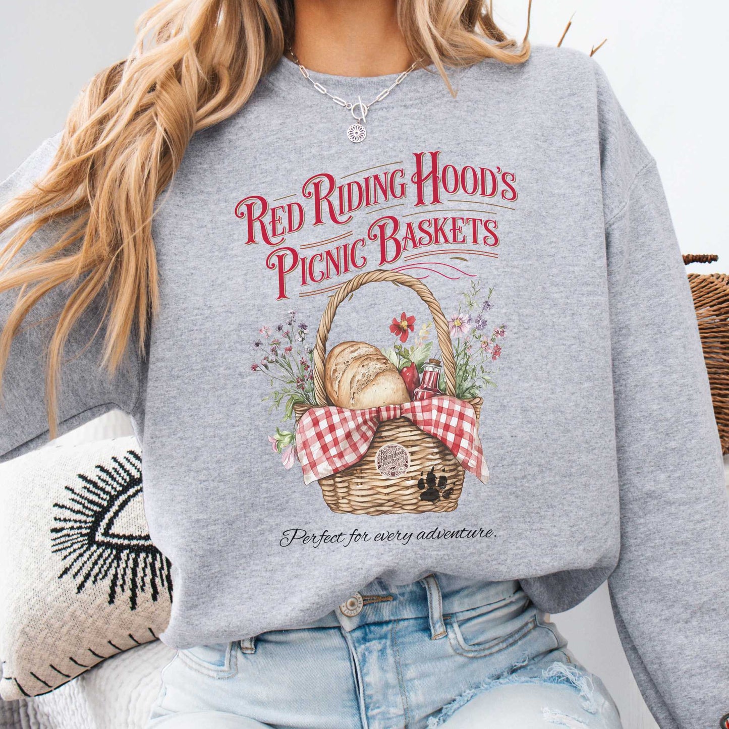 Sweatshirt Red Riding Hood's Picnic Baskets Sweatshirt The Mystic Eden