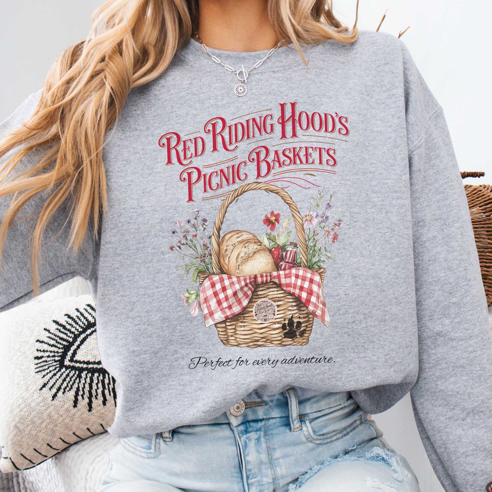 Sweatshirt Red Riding Hood's Picnic Baskets Sweatshirt The Mystic Eden