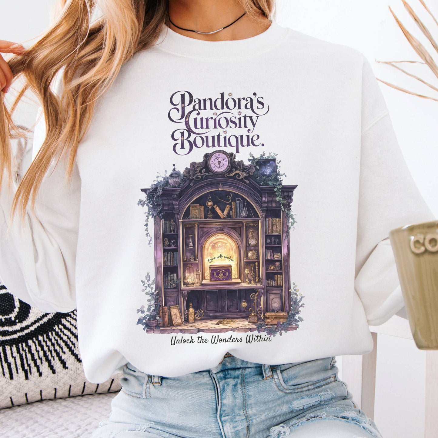 Sweatshirt Pandora's Curiosity Boutique Sweatshirt The Mystic Eden