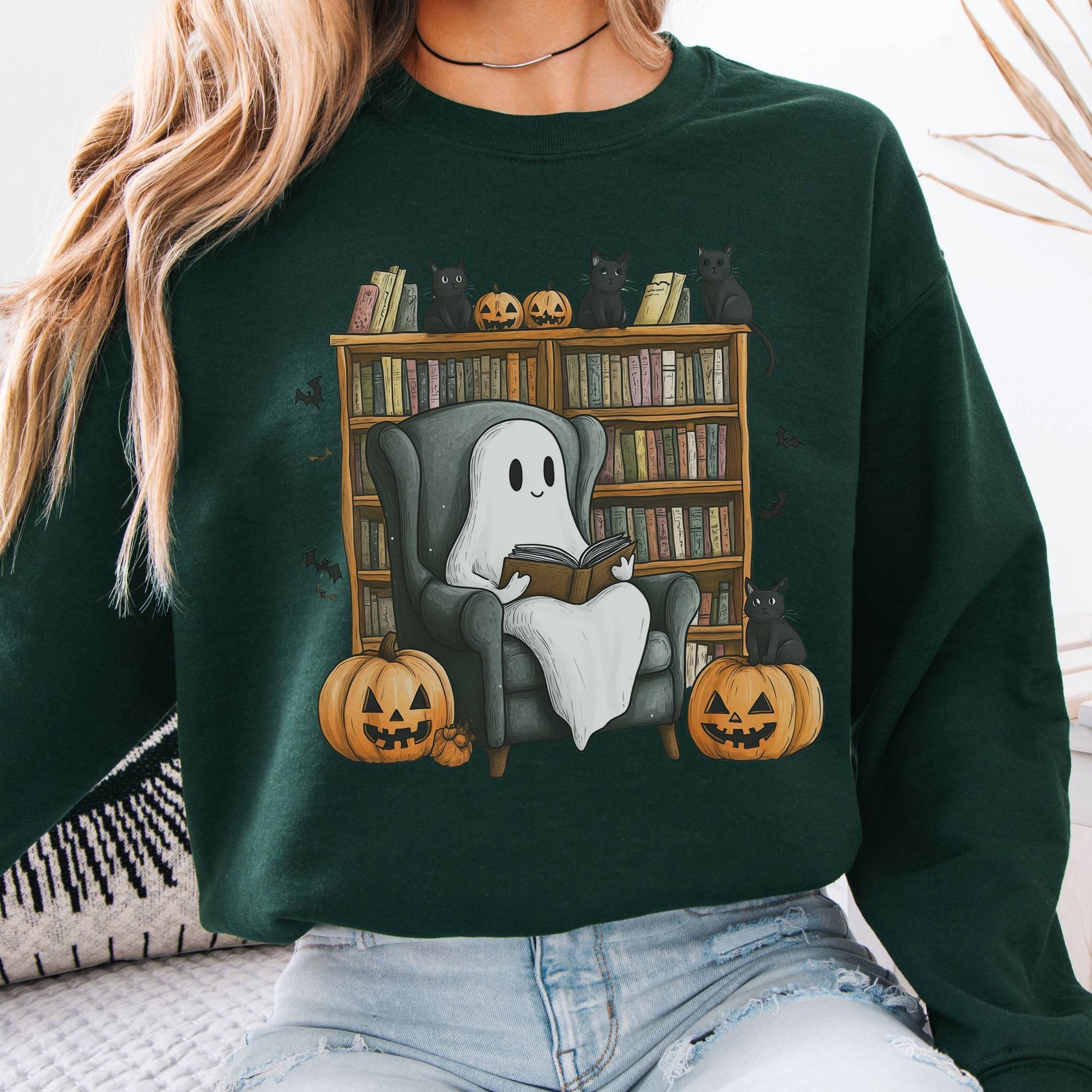 Sweatshirt Happy Reading Ghost with Black Cats Sweatshirt The Mystic Eden