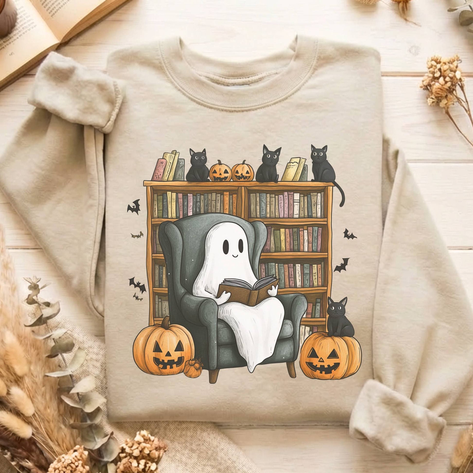 Sweatshirt Sand / S Happy Reading Ghost with Black Cats Sweatshirt The Mystic Eden