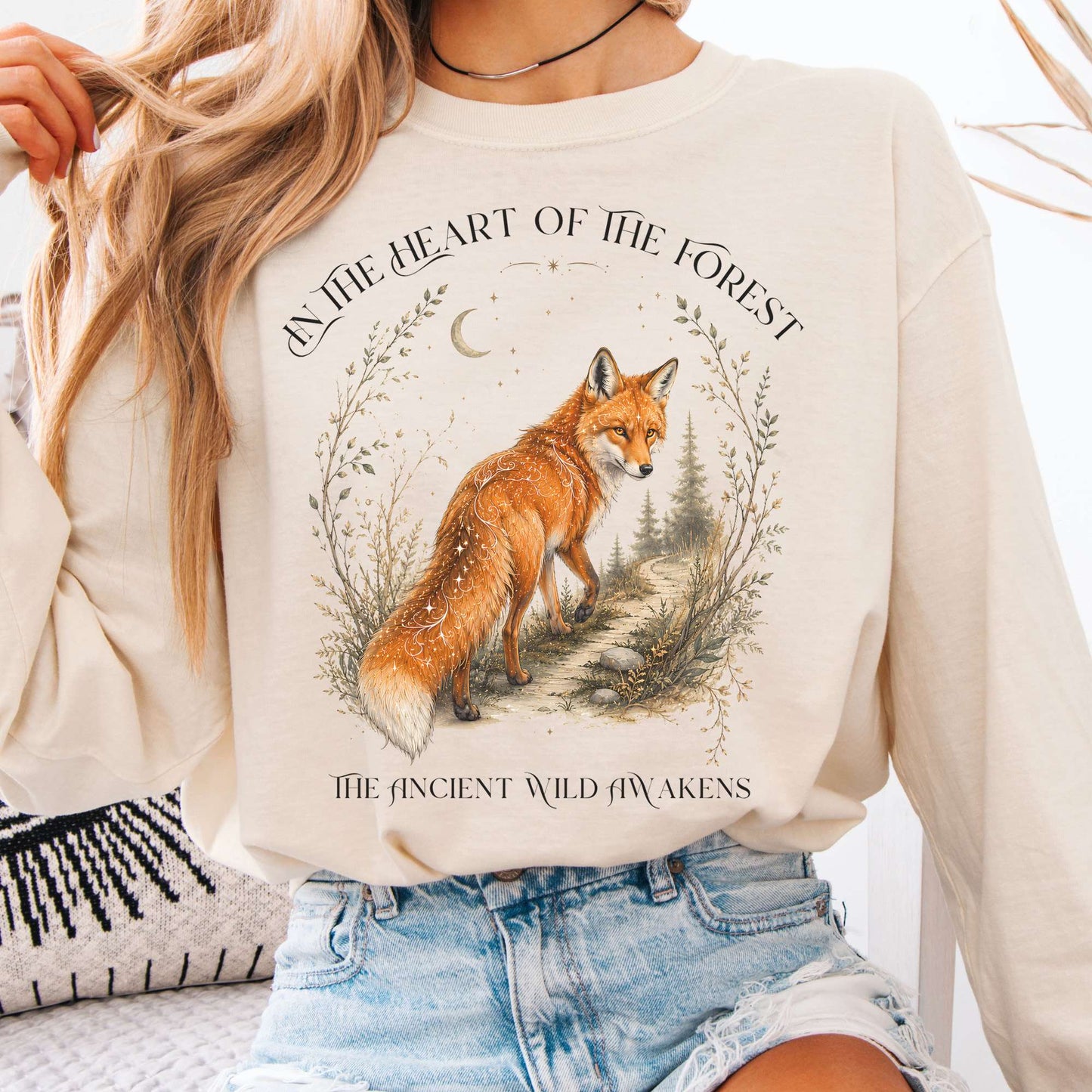 Long-sleeve Ivory / S In the Heart of the Forest The Ancient Wild Awakens Fox Long Sleeve The Mystic Eden