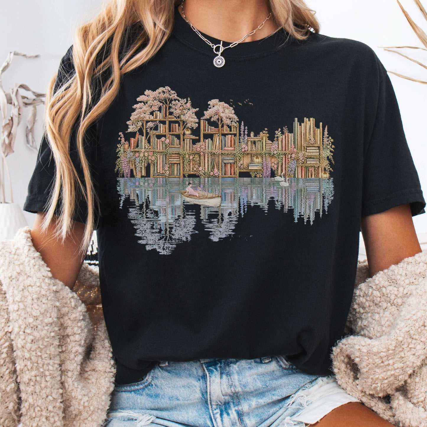T-Shirt Black / S The Floating Library T-Shirt The Mystic Eden