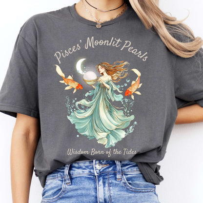 T-Shirt Pisces' Moonlit Pearls Zodiac T-Shirt The Mystic Eden