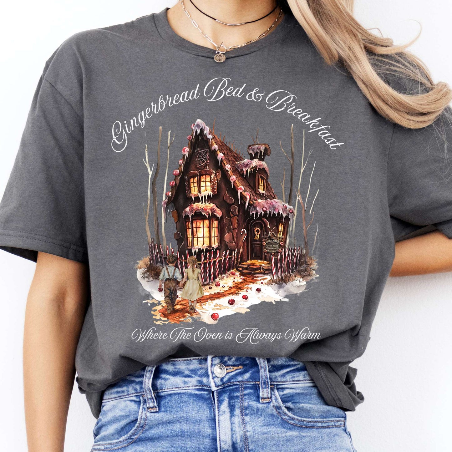 T-Shirts Gingerbread Bed & Breakfast Fairytale Halloween T-Shirt The Mystic Eden