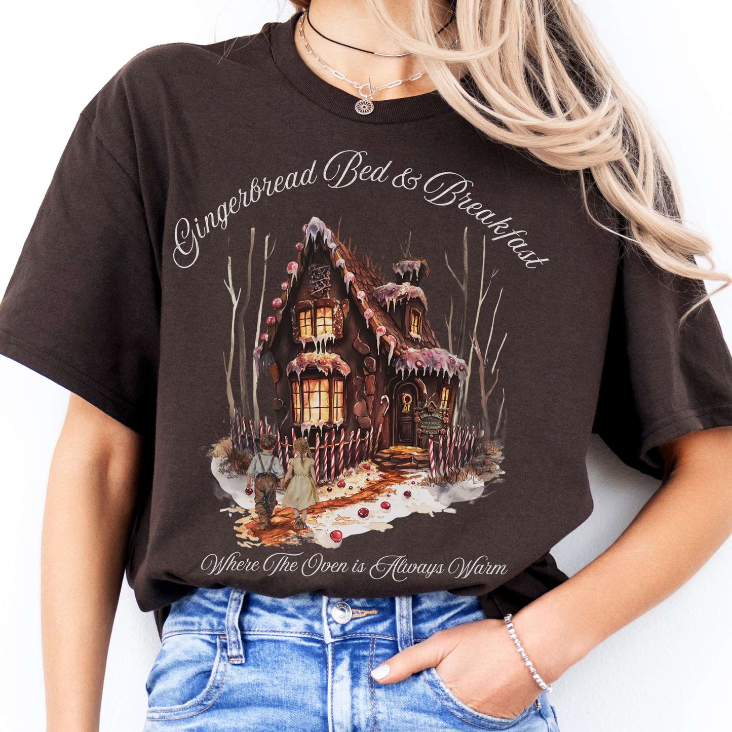 T-Shirts Gingerbread Bed & Breakfast Fairytale Halloween T-Shirt The Mystic Eden