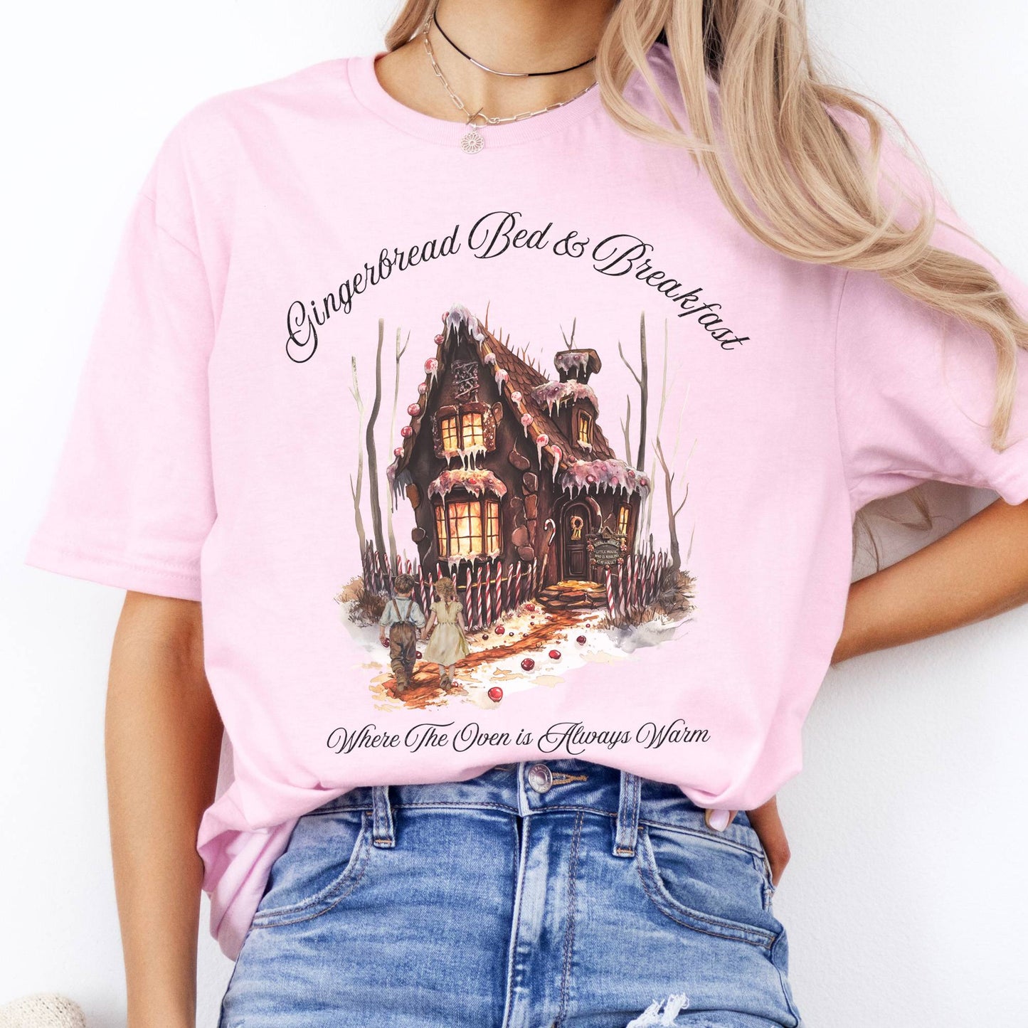 T-Shirts Gingerbread Bed & Breakfast Fairytale Halloween T-Shirt The Mystic Eden