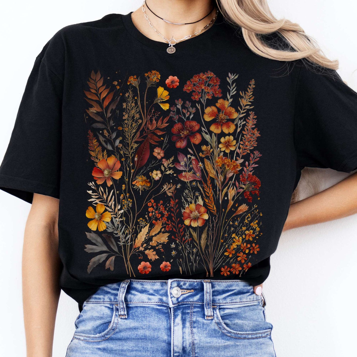 T-Shirt Autumn Cottagecore Wildflowers T-Shirt The Mystic Eden