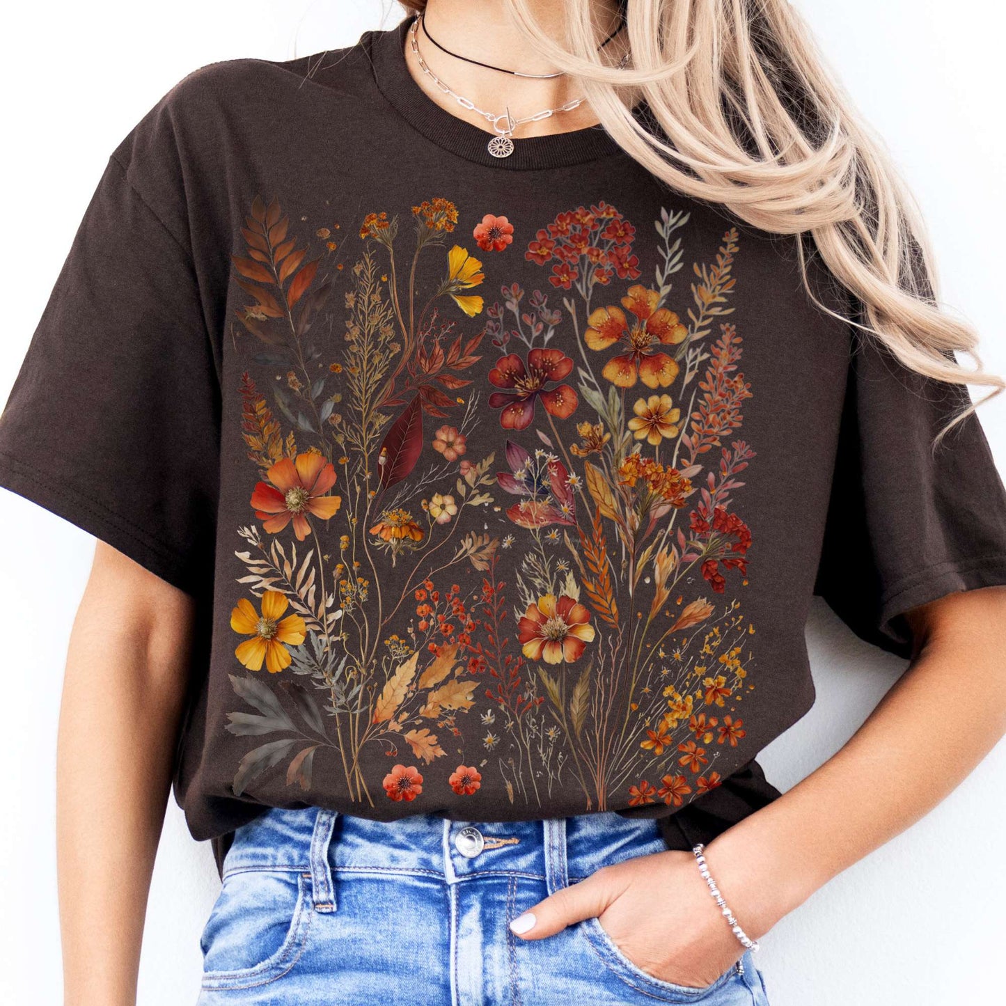 T-Shirt Autumn Cottagecore Wildflowers T-Shirt The Mystic Eden