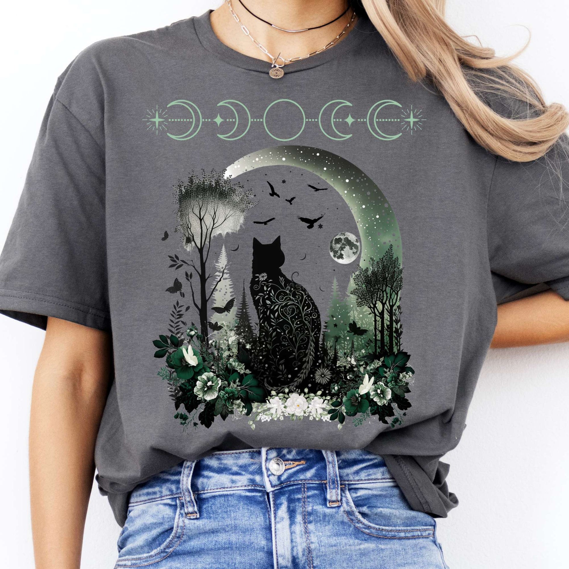 T-Shirts Mystical Black Cat T-Shirt The Mystic Eden
