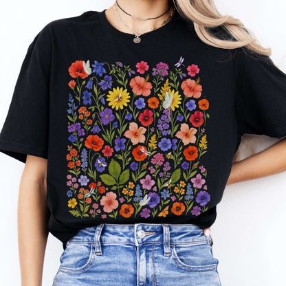T-Shirt Vibrant Floral Wildflower Cottagecore T-Shirt The Mystic Eden