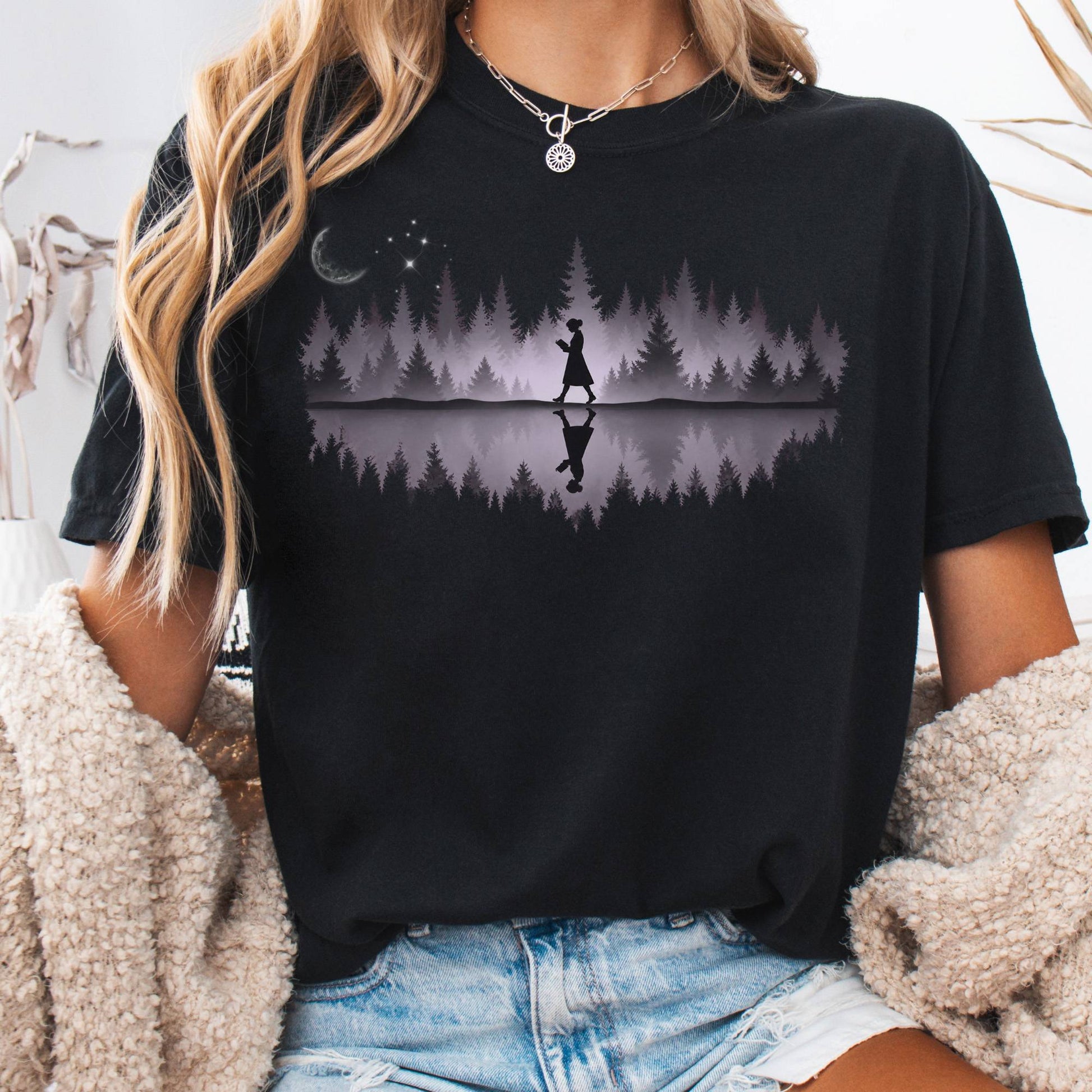 T-Shirt Black / S Midnight Reader Reflection T-Shirt The Mystic Eden
