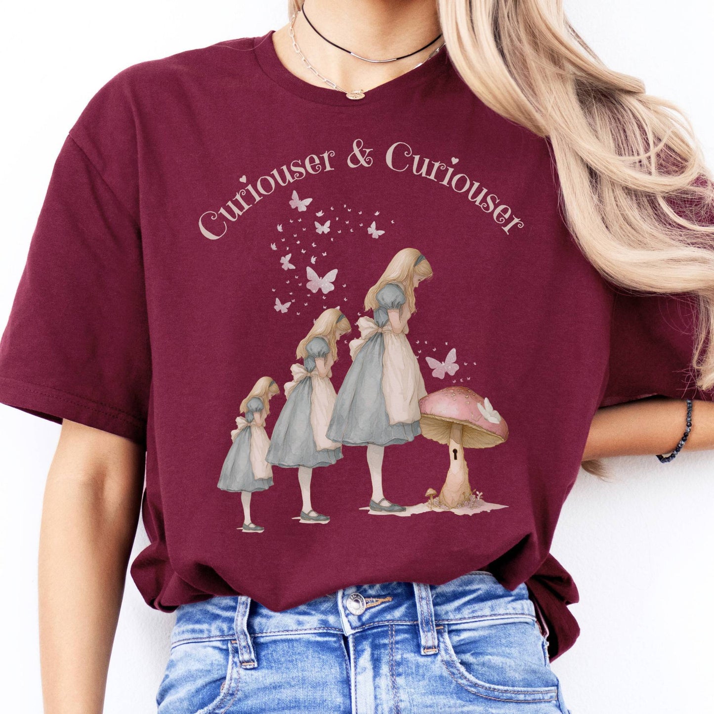 T-Shirt Curiouser and Curiouser Alice T-Shirt The Mystic Eden
