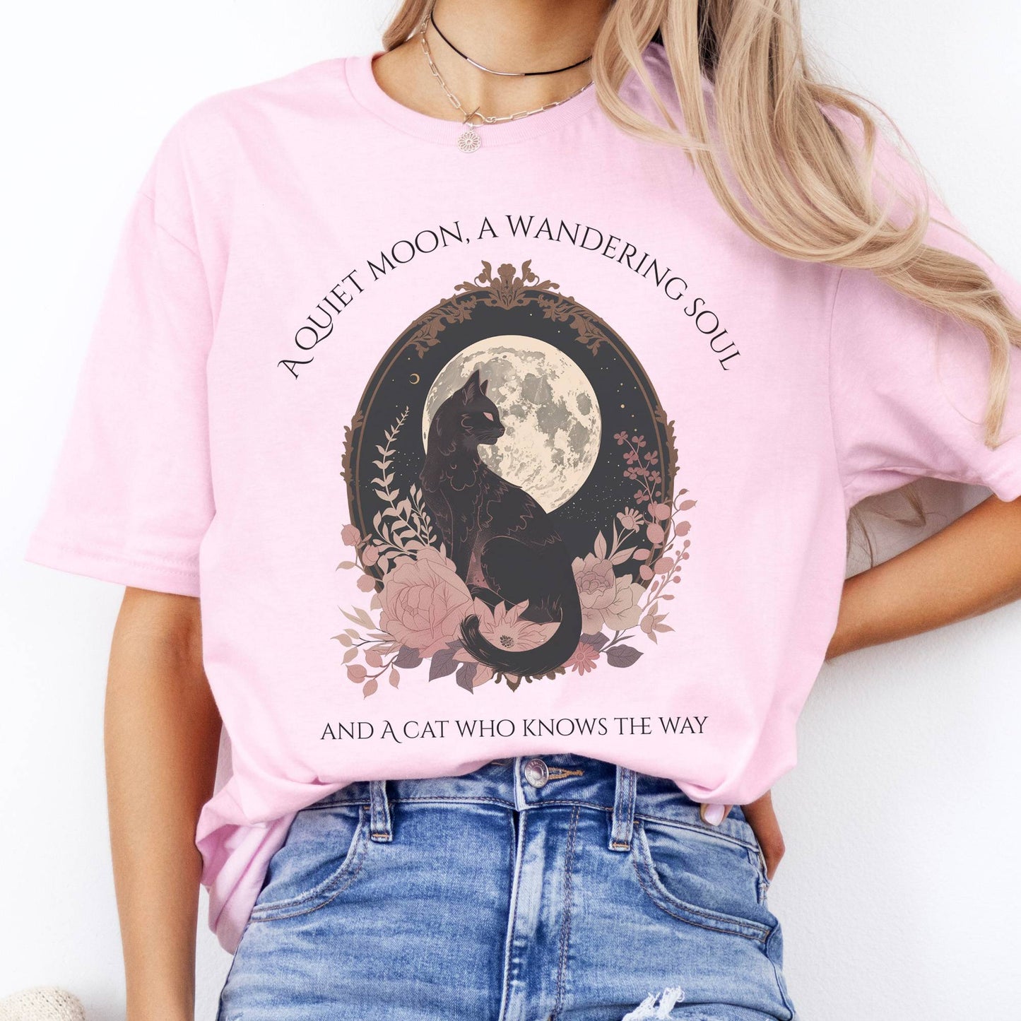 T-Shirt The Cat Who Knows The Way Poetry T-Shirt The Mystic Eden
